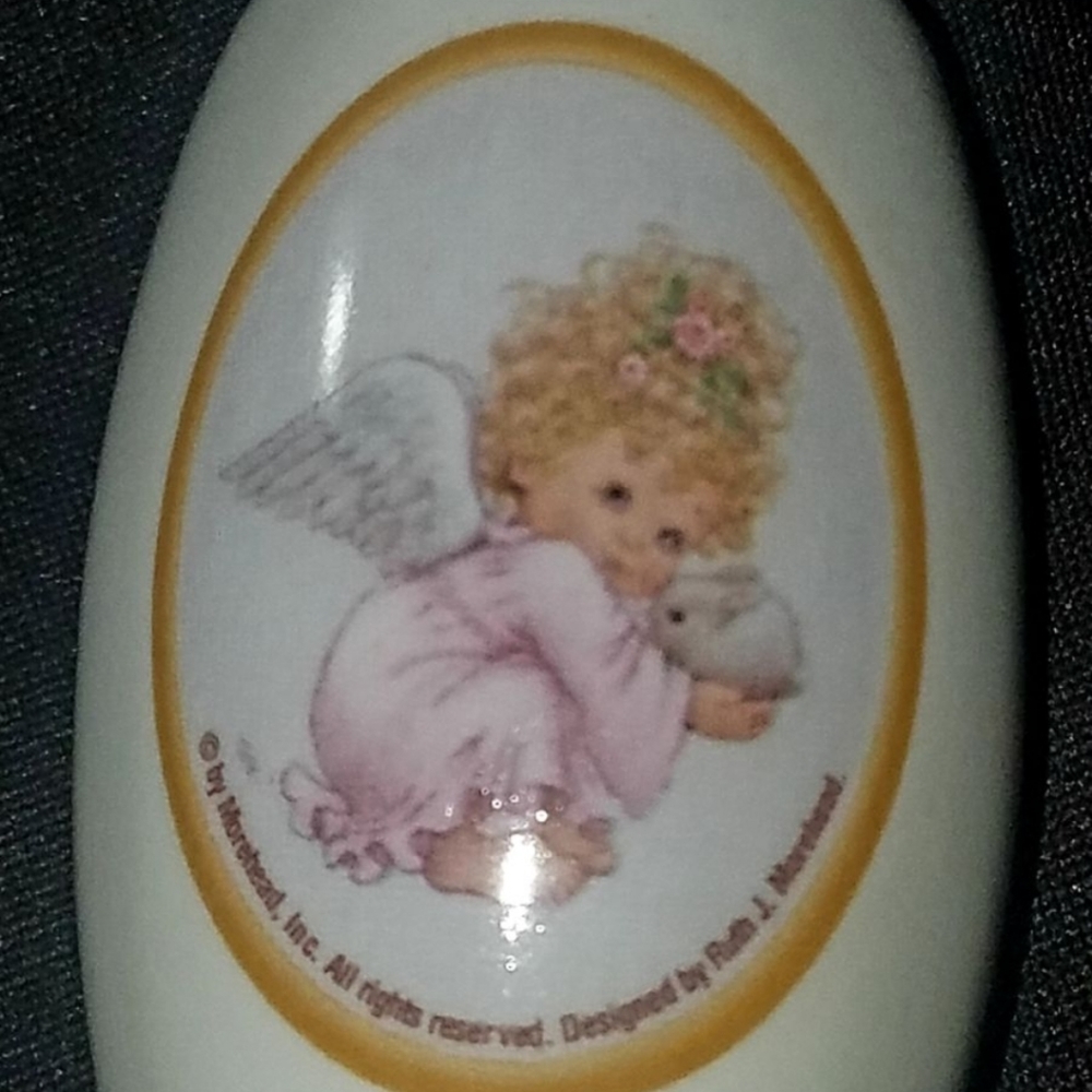 Ceramic angel fan pull